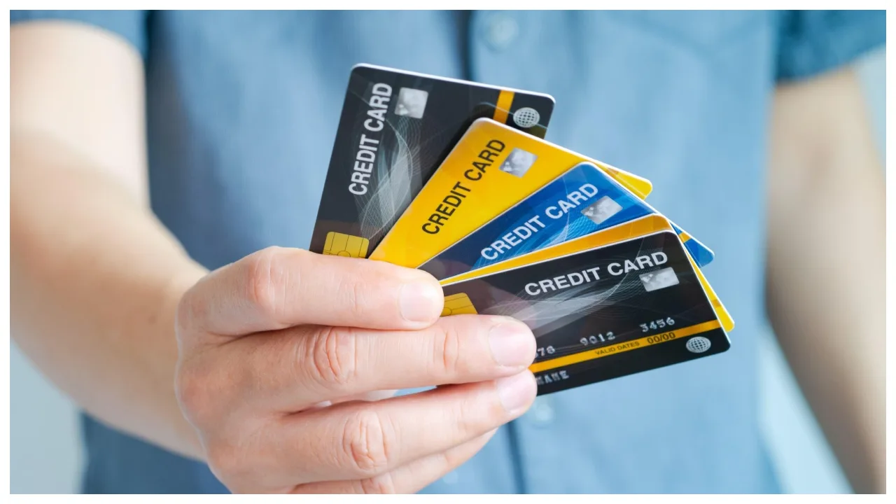 Credit Card: अगर आपके