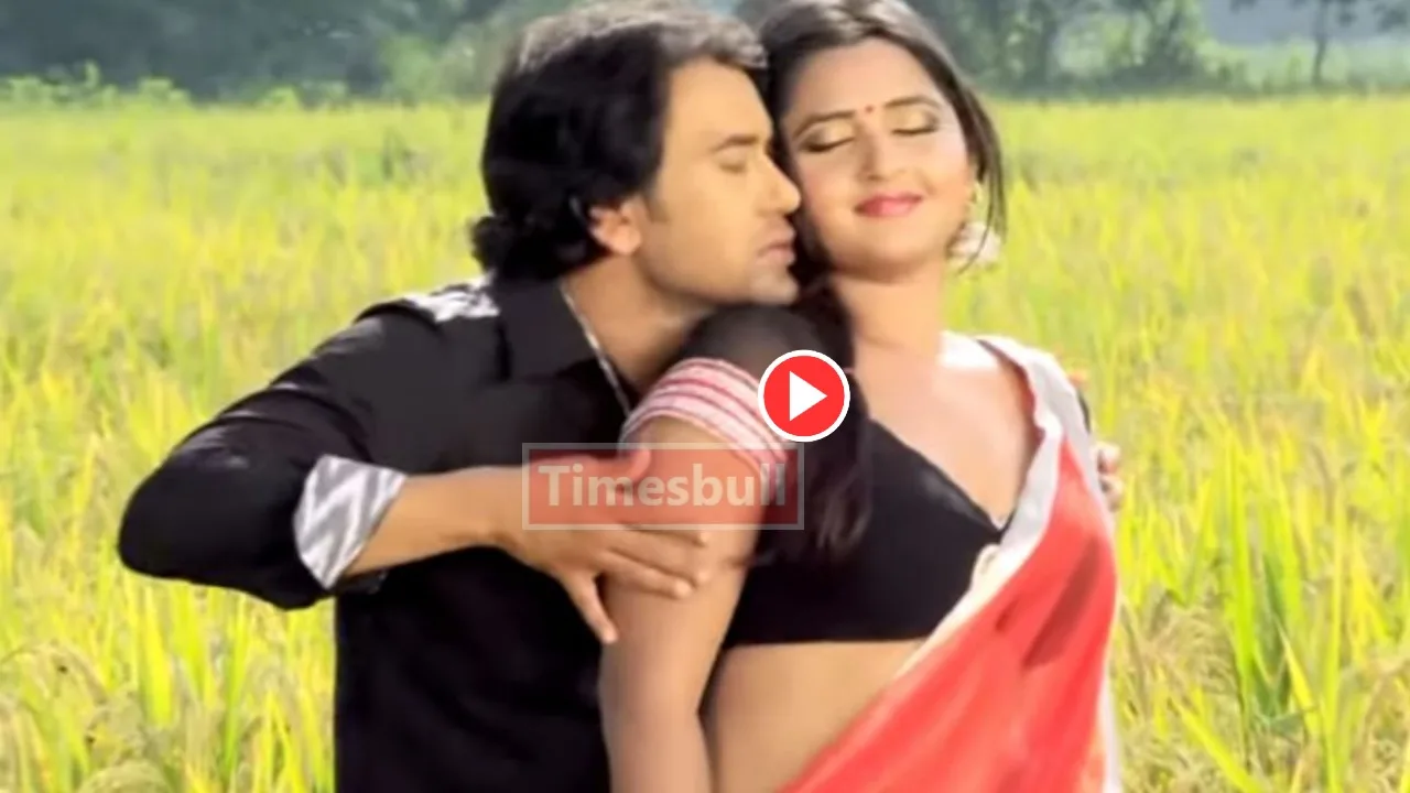 Nirahua and Kajal Raghwani Romantic...