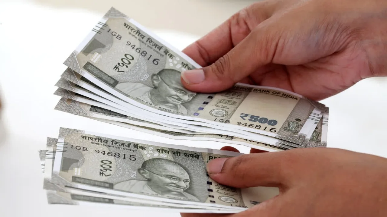 Minimum pension of Rs