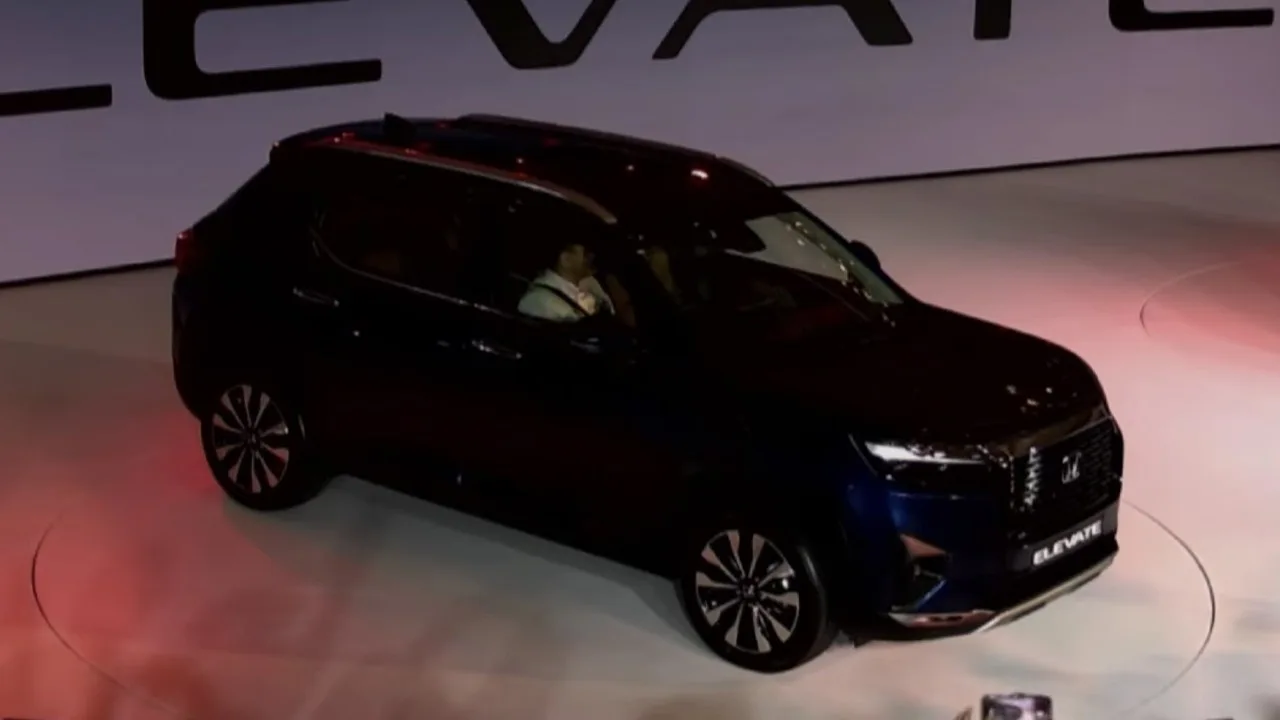 Honda Elevate Black edition car...