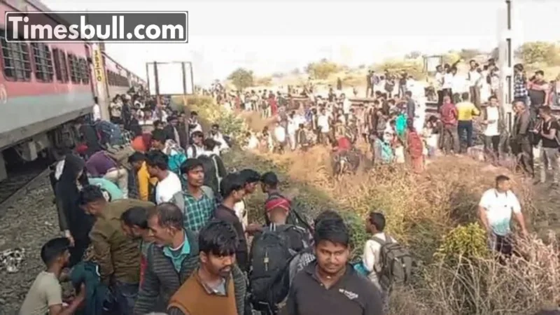 Jalgaon Train Accident 1