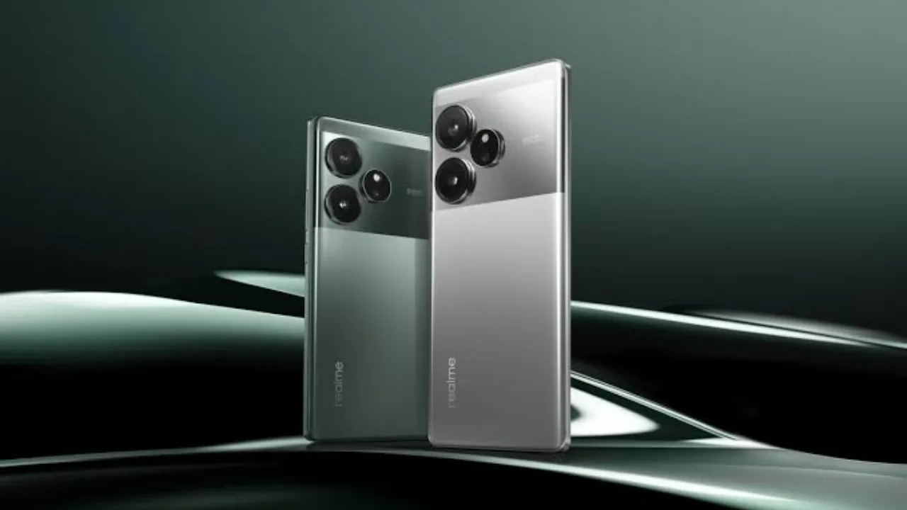 Realme GT 6T At Heavy...