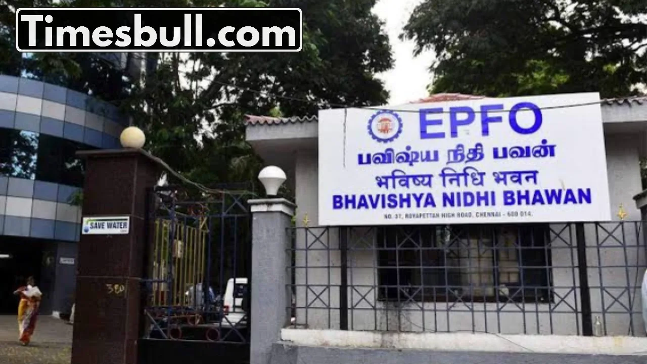 EPFO employees earn up