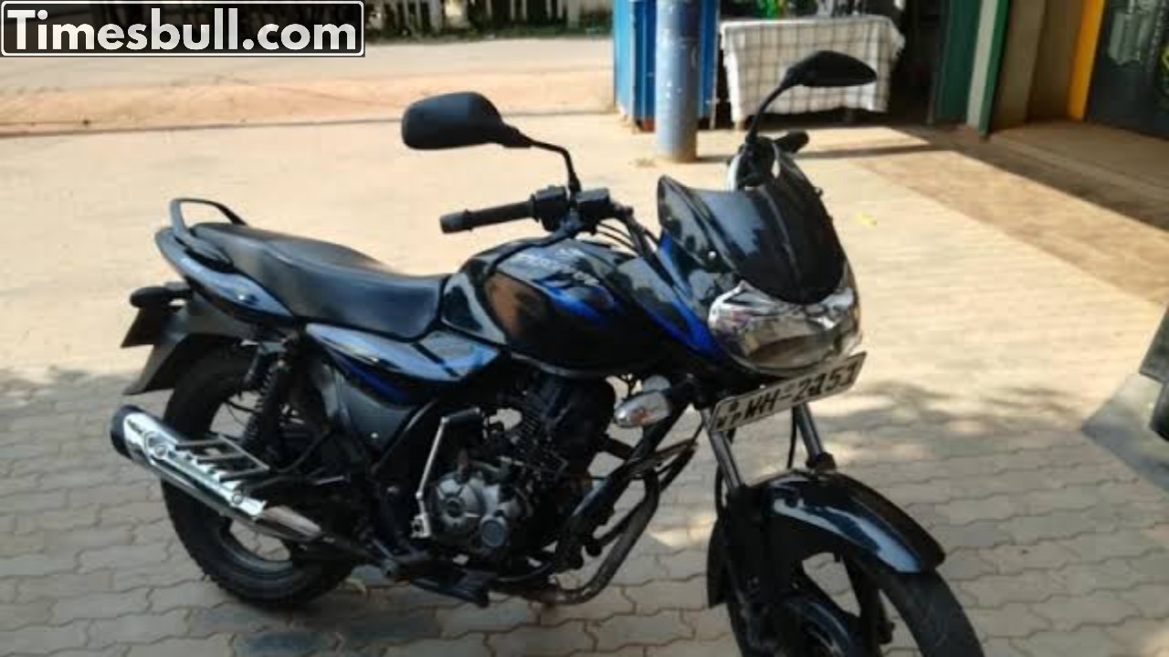 Bajaj Discover 150: Pure performance,...