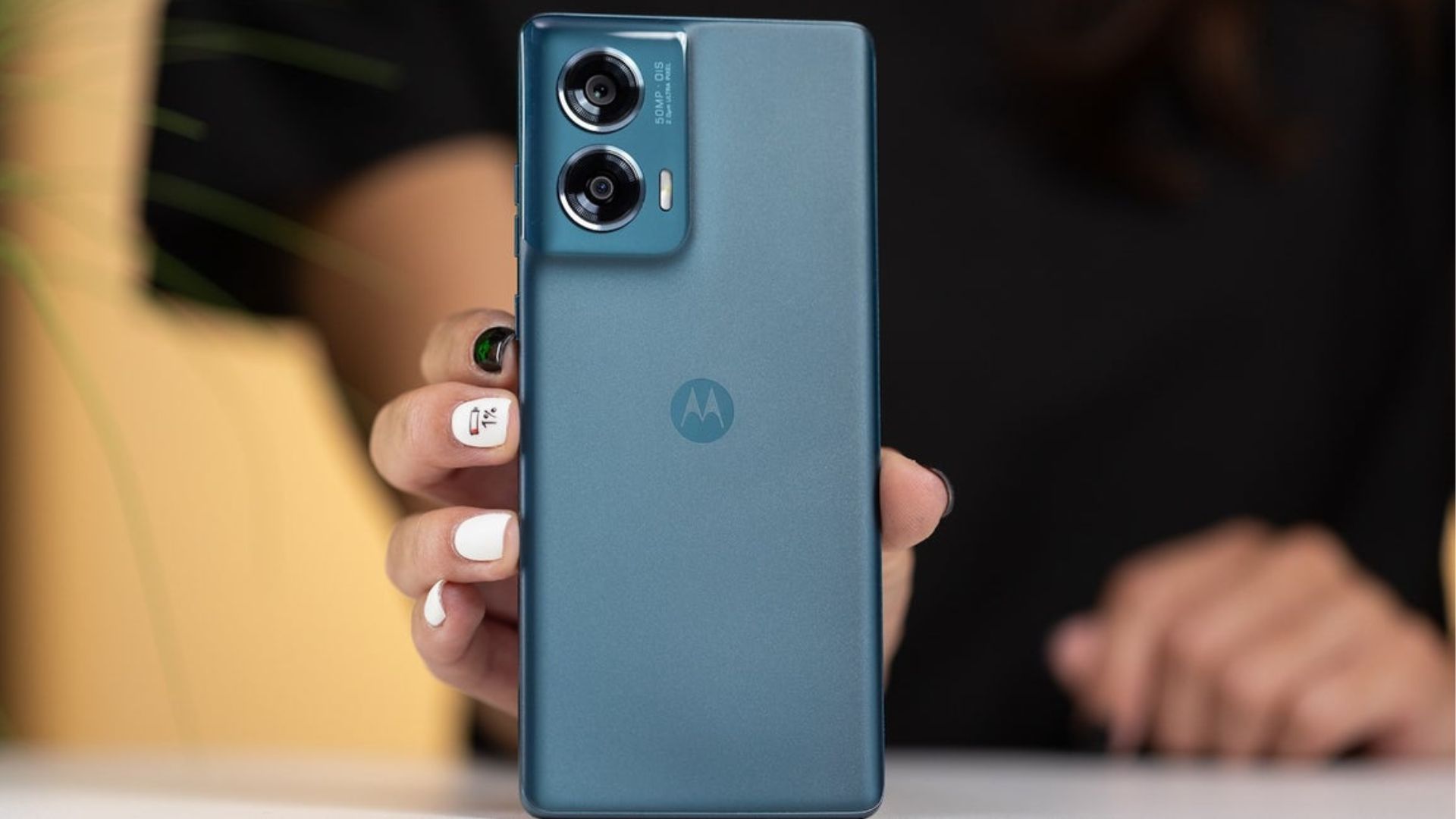 Motorola 5G Mobiles