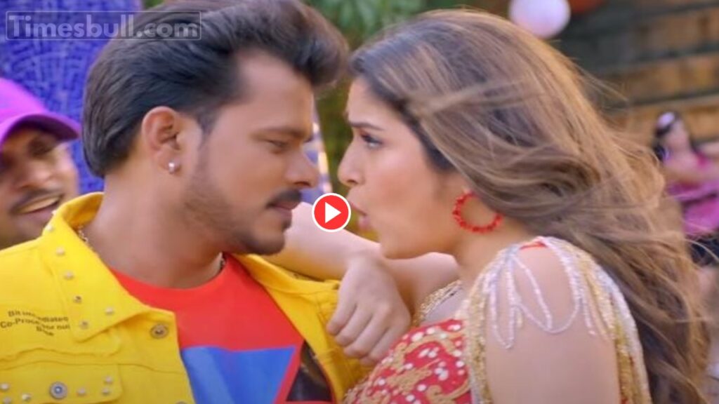 Bhojuri Song : Aamrapali Dubey in a Romantic Mood But Not with Nirahua ,Watch The Sizzling Chemistry in “Love Ke Liye Boyfriend Chahiye..