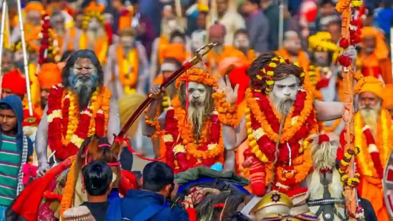 महाकुंभ पर मिली तारिफ के बाद इस नेता के चेहरे पर दिखी मुस्कुराहट, जानें खुशनसीब का नाम