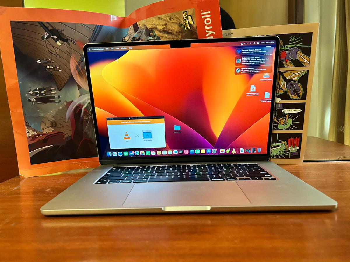 MacBook Air M1 at