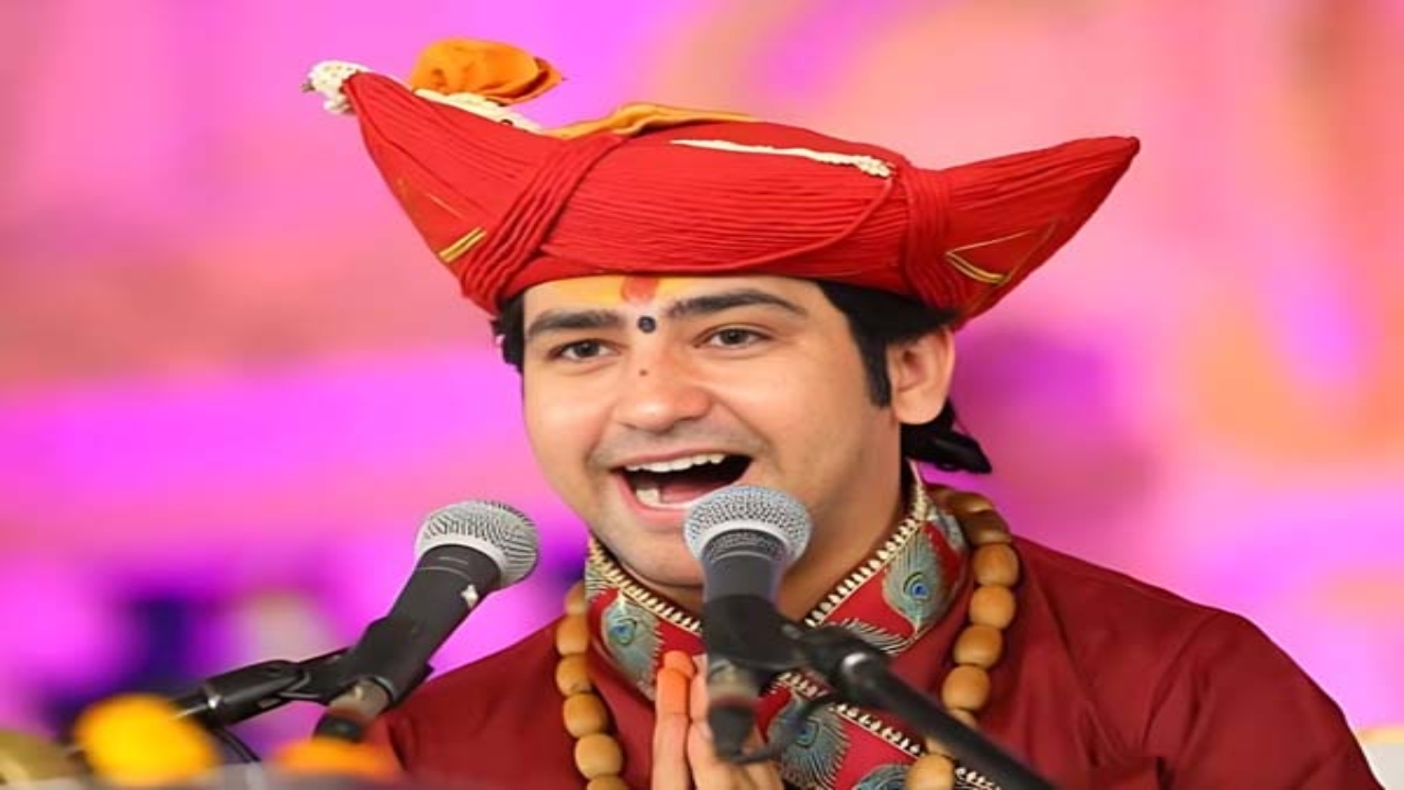 Dhirendra Shastri Net worth: पंडित...