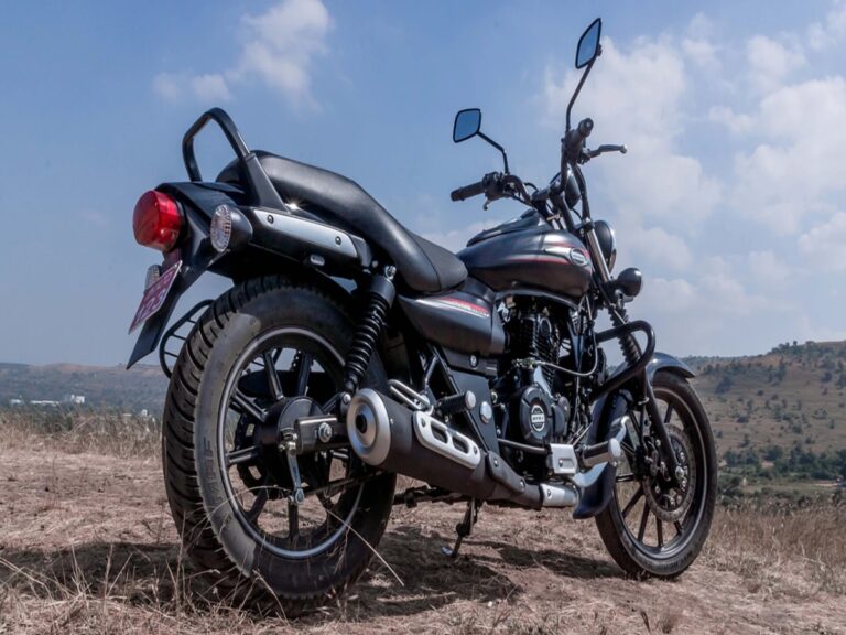 Bajaj Avenger Street 220: Powerful Engine With Amazing Features