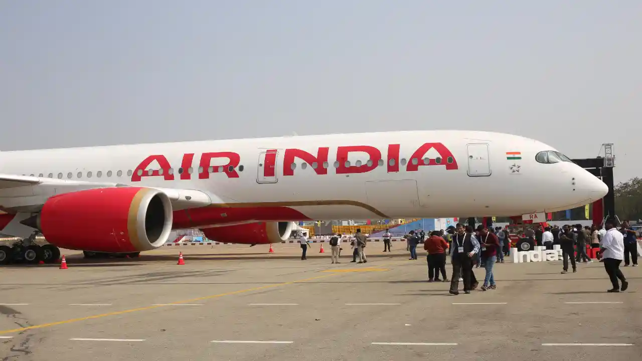 मुंबई टू न्‍यूयॉर्क फ्लाइट में...