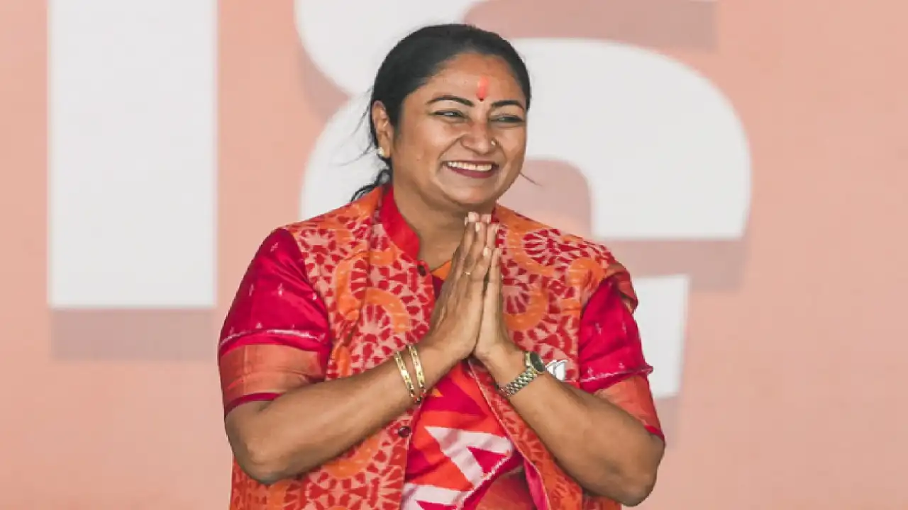 सीएम रेखा गुप्ता का ने...