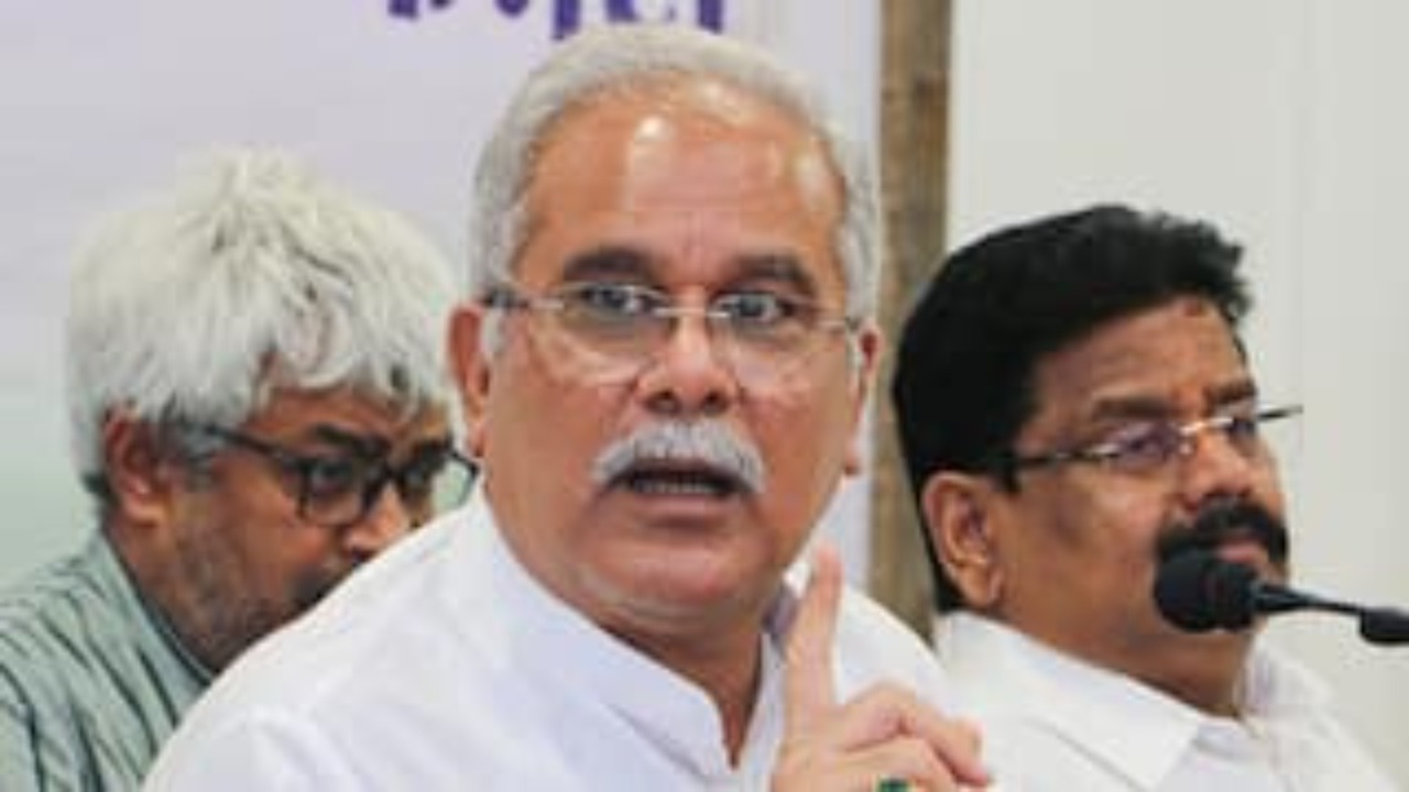 Bhupesh Baghel : छत्तीसगढ़ में शराब घोटाले पर ED का बड़ा एक्शन, पूर्व सीएम के कई ठिकानों पर छापा
