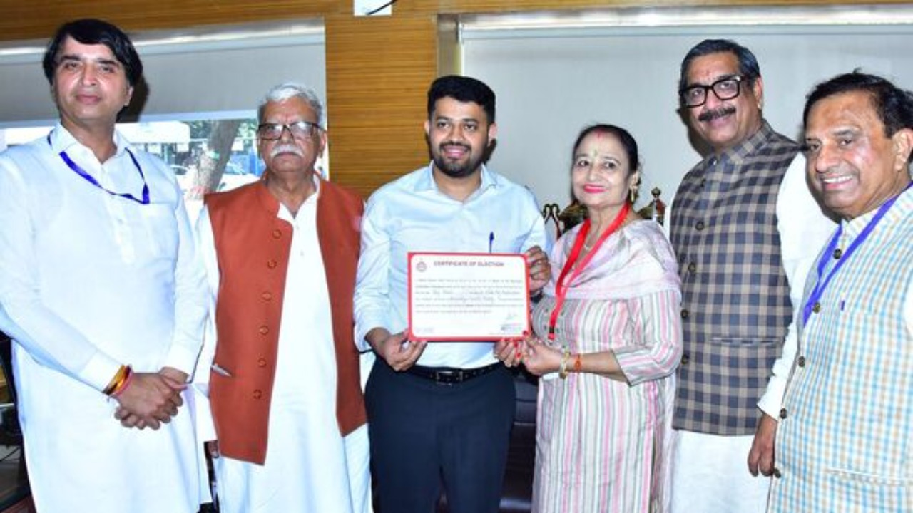 10 में से 9 पर BJP के दबदबा,कांग्रेस को मिला बड़ा झटका, पूर्व मुख्यमंत्री ने बताई बीजेपी के जीत की बड़ी वजह 