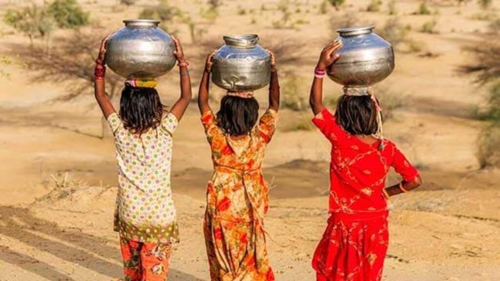 Haryana this district shortage of water, People getting big Problem 