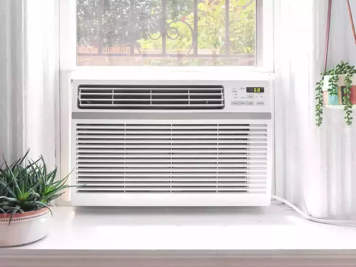 Hitachi 1.5 Ton Window