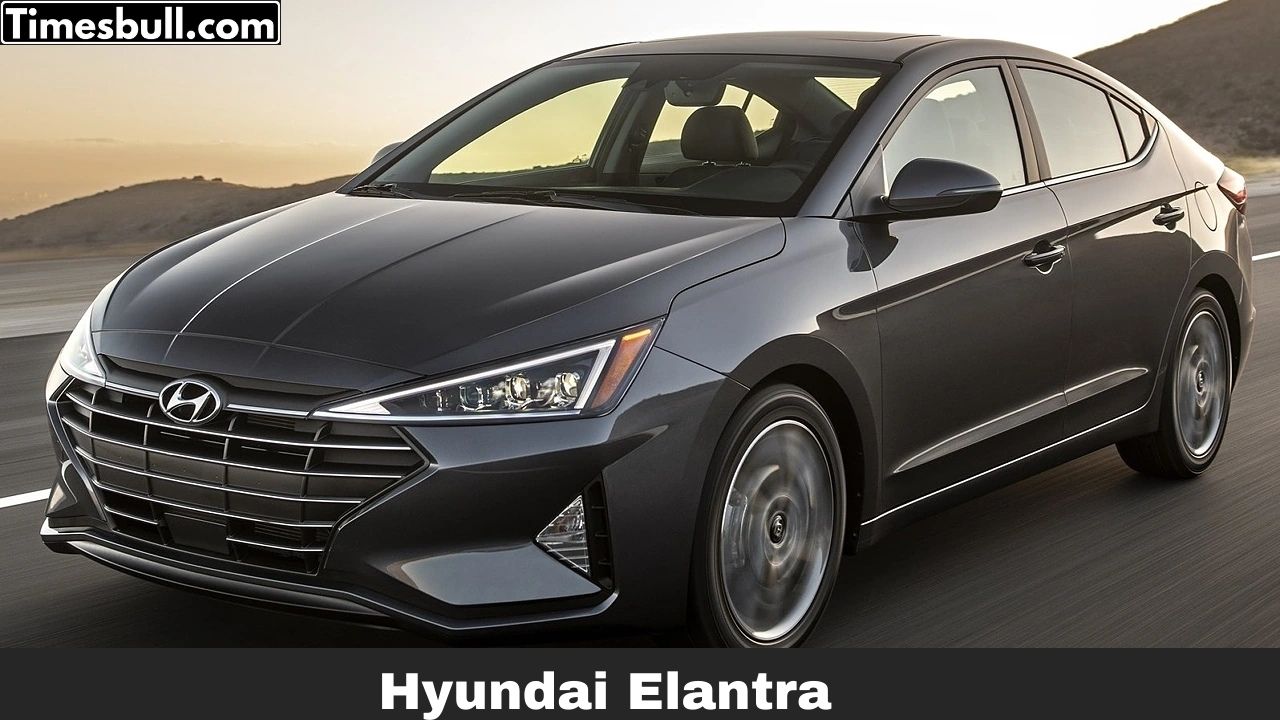 Hyundai Elantra Review: Price, Mileage,...