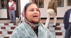 Bihar Politics: नमाज़ का समय तो बदल नहीं सकता इसलिए होली को बीच में ब्रेक कर दीजिए! दरभंगा मेयर के विवादित बयान के बाद गरमाई सियासत