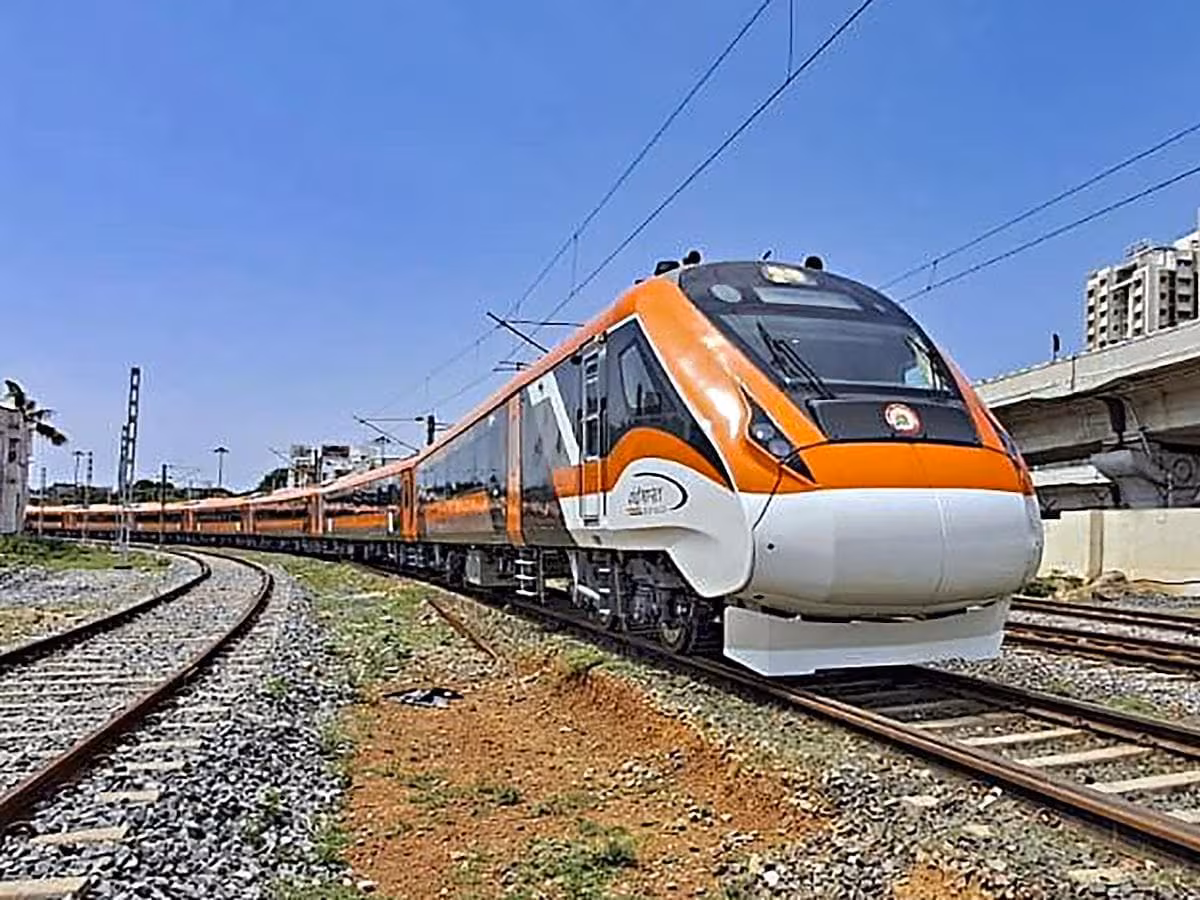 IRCTC Brings New WhatsApp