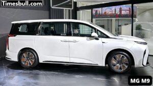 MG M9 Luxury MPV spotted ahead of launch in India! Know its features and price