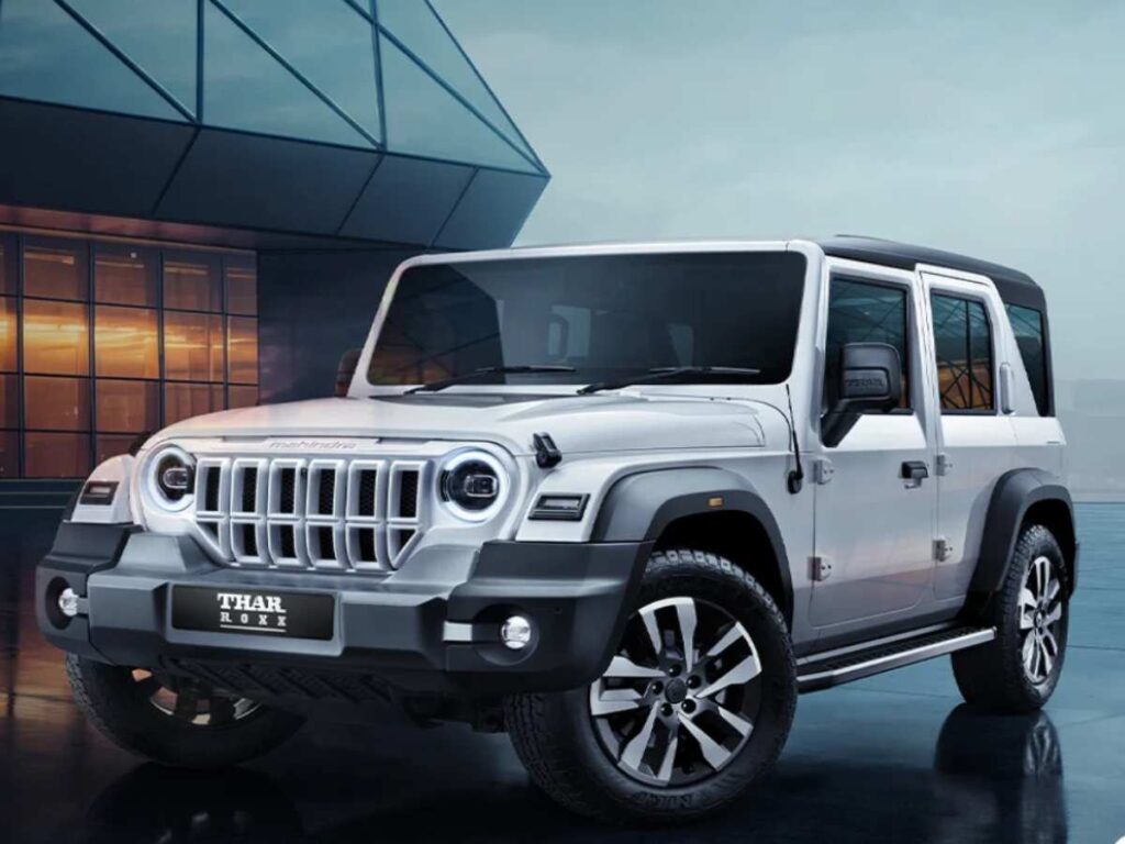 Mahindra Thar और Roxx में मिलते हैं ये खास फीचर्स, खरीदने से पहले देखें