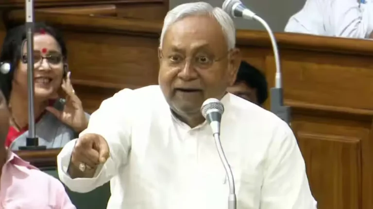 नीतीश कुमार की भाभी जान से हुई बहस, भाई साहेब की उछाली इज्जत, फिर मचा चारों तरफ हंगामा