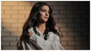 Have you seen these Glamorous Pictures of RJ Mahvash, Hot Photos Go Viral