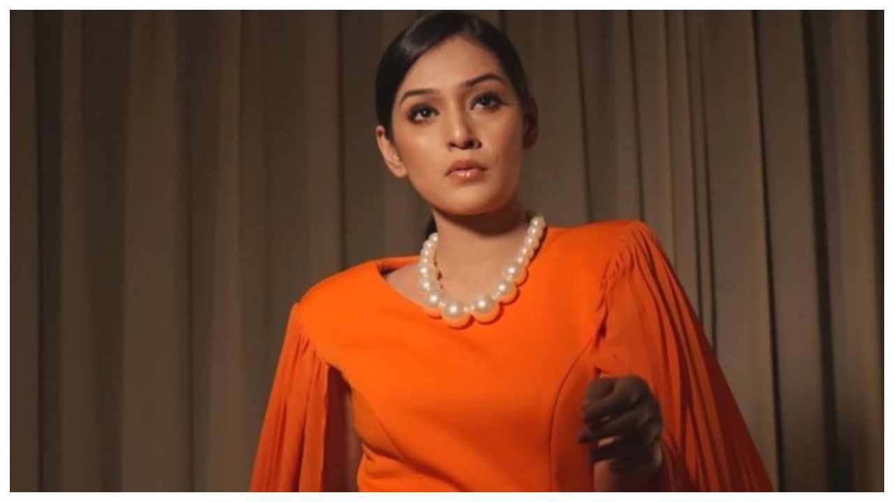 Have you seen these Glamorous...