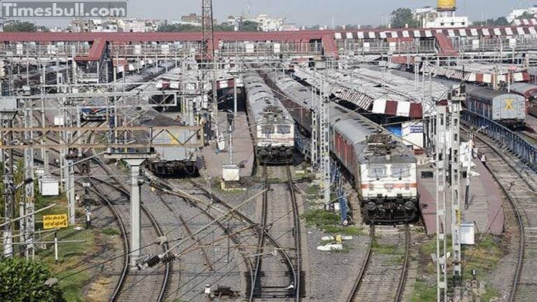 Indian Rail: Refund request to food order, this super app can help train passengers