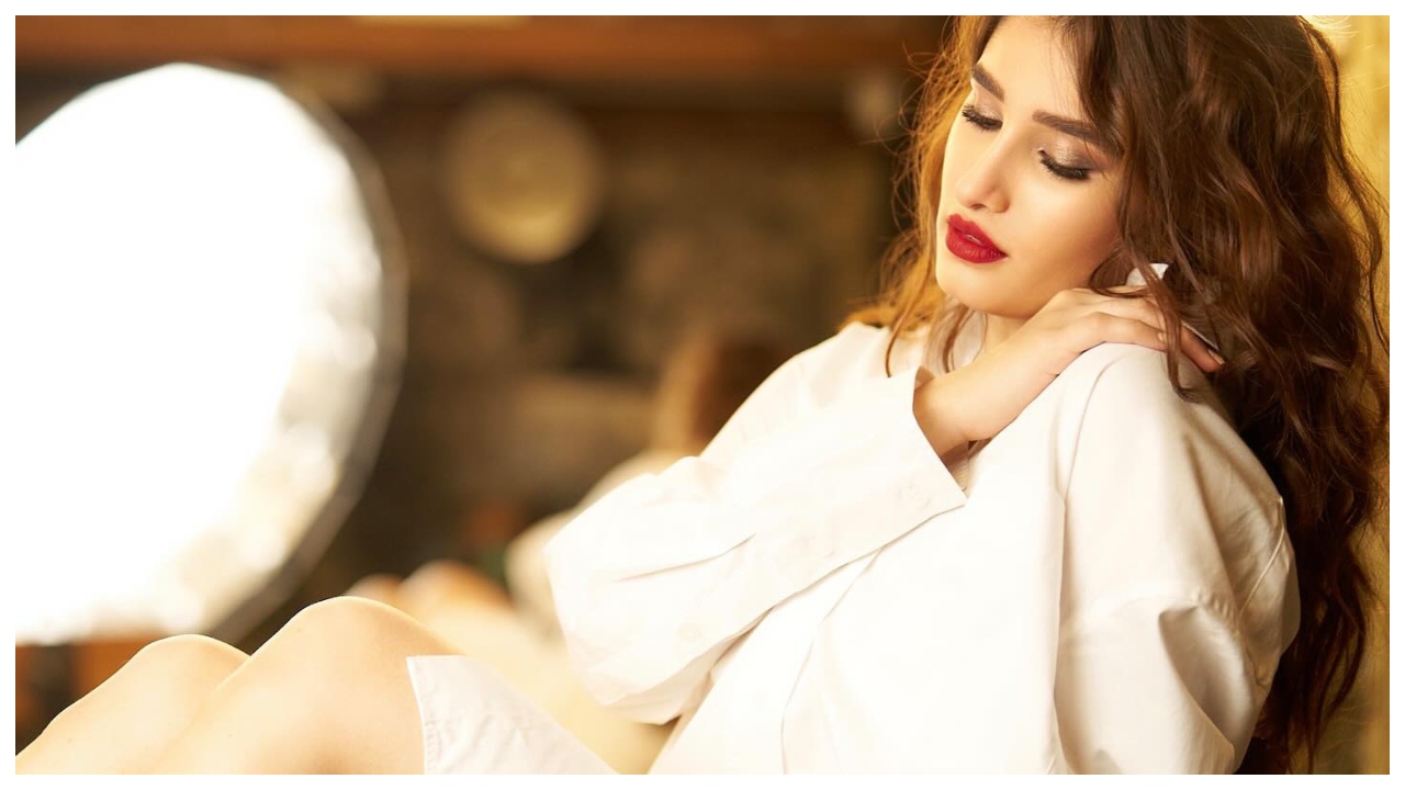 Rasha Thadani is A Glamorous...