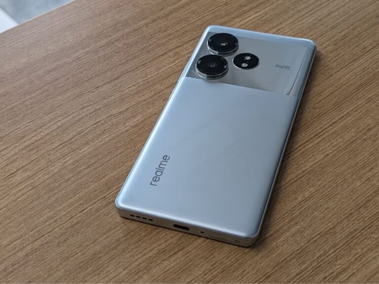 Top Realme Phones with 120Hz AMOLED Display – Best Picks for Gamers!