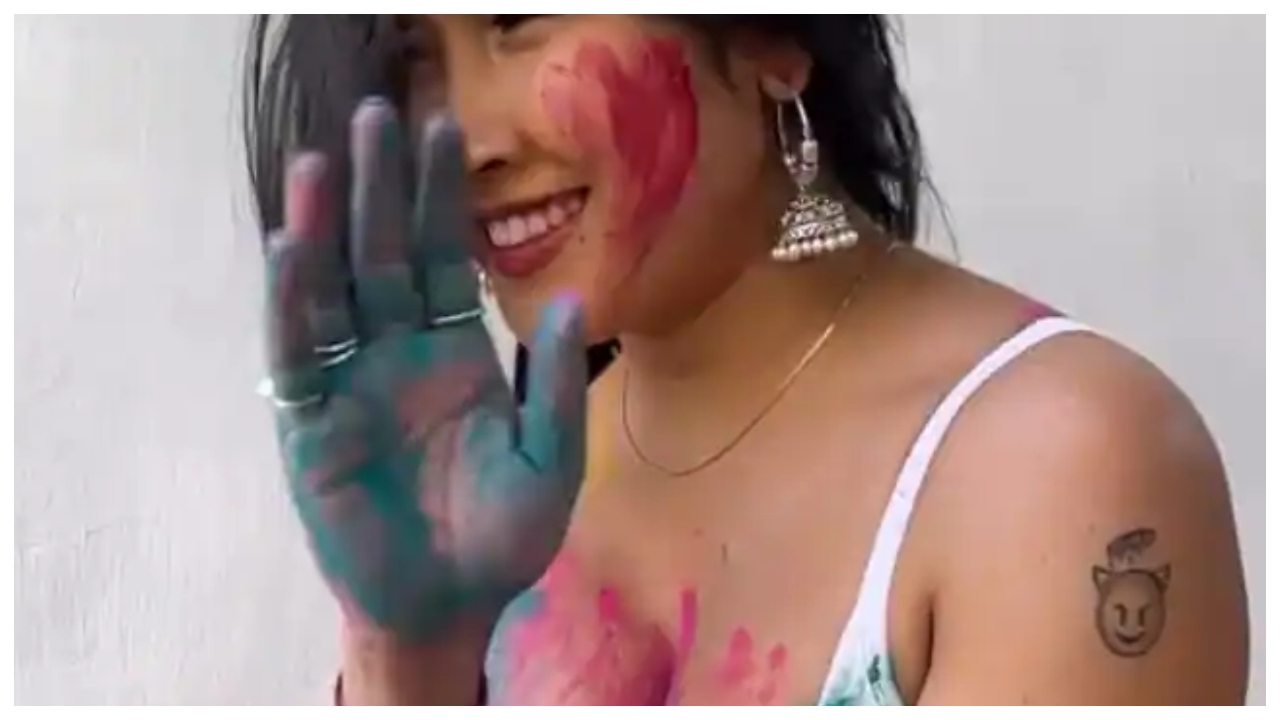 Sofia Ansari fire the internet...