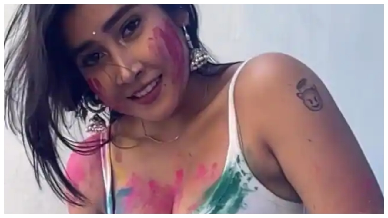 Sofia Ansari fire the internet...