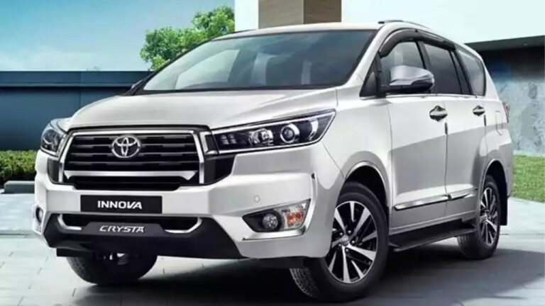 Toyota Innova Crysta EMI Calculator: लोन, डाउन पेमेंट और मासिक किस्त का पूरा हिसाब