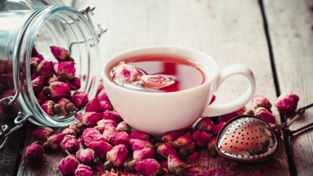 Rose Tea Benefits: A Natural Remedy for Stress, Cramps, and Skin Glow