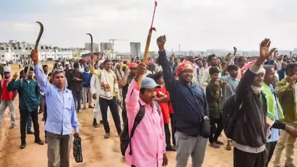 आदिवासियों संगठनों का रांची में टूटा कहर, पवित्र स्थल को लेकर उठा सवाल, क्या करेगी सरकार?