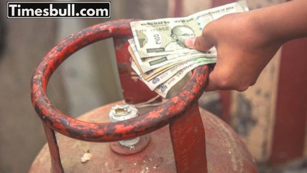 When will we people Rs 2500 every month and free LPG cylinder? Minister makes a big announcement 