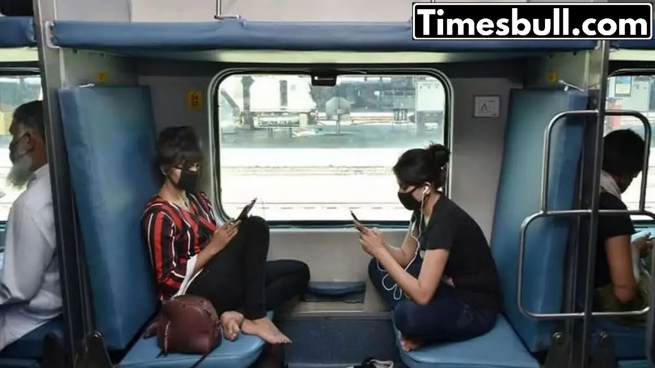 Lower Seat Train