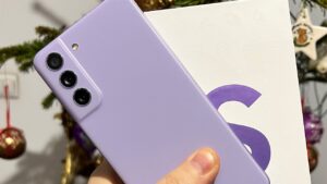 Samsung Galaxy S21 FE 5G VS Oppo Reno 11 5G: Premium Battle