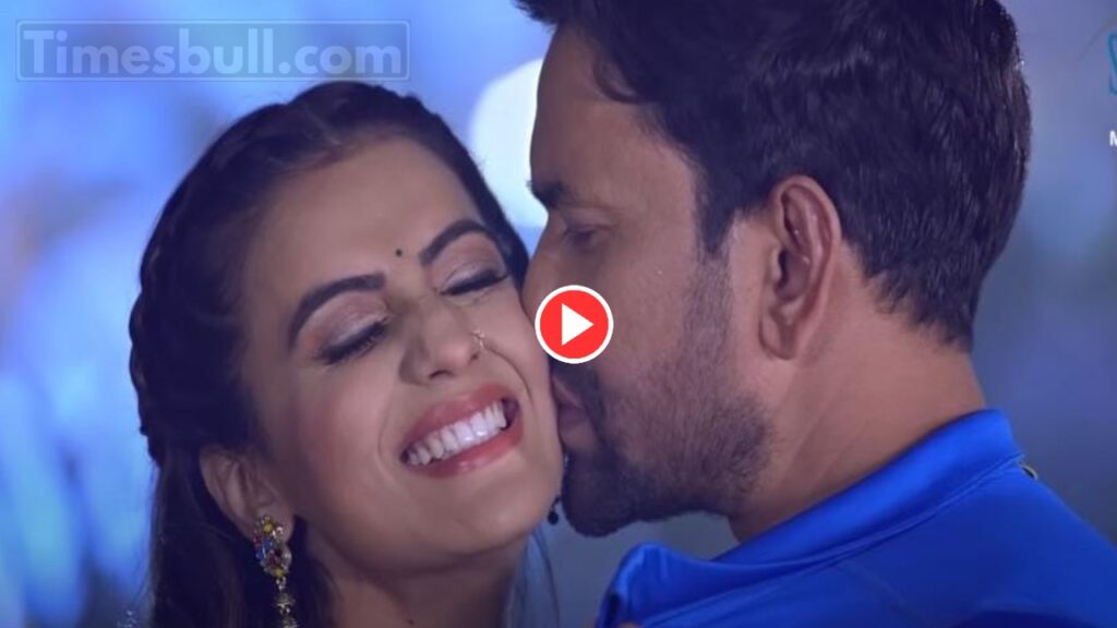 Bhojpuri Song : Nirahua & Akshara Singh Late Night Romance In ‘Dekhal Kari Kam Ji’ Goes Viral on YouTube – Watch Now!