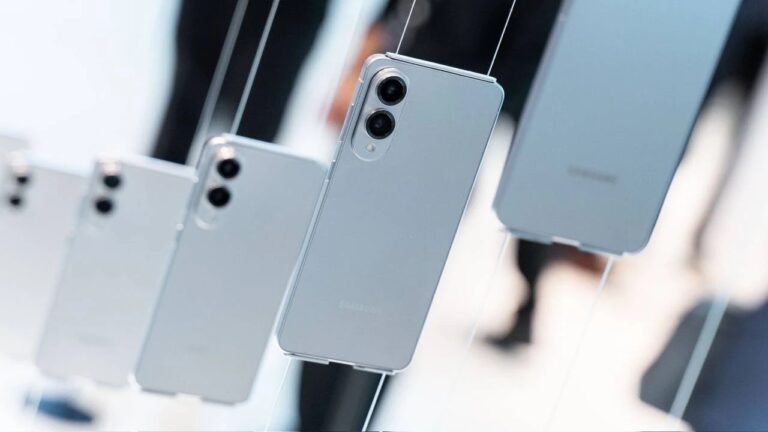 Samsung Galaxy S25 Edge: सबसे पतले फोन का डिजाइन हुआ लीक, फीचर्स भी दमदार