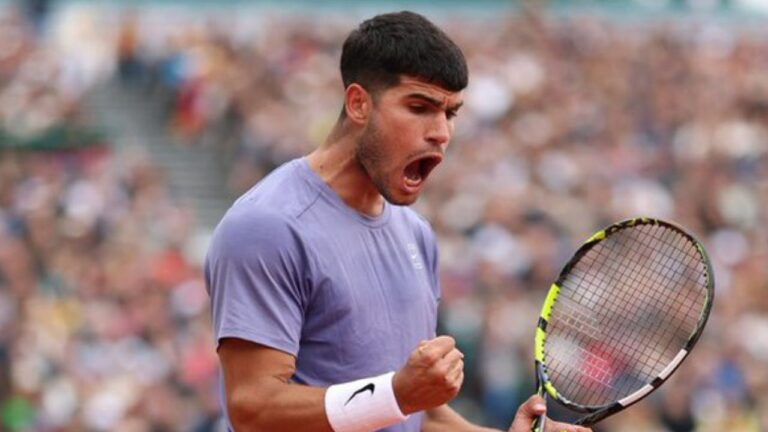 Carlos Alcaraz Soars to Monte Carlo Quarterfinals with Stunning Performance