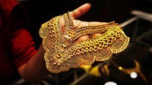 Put Debit-credit card in ATM and buy gold, know where this facility is getting