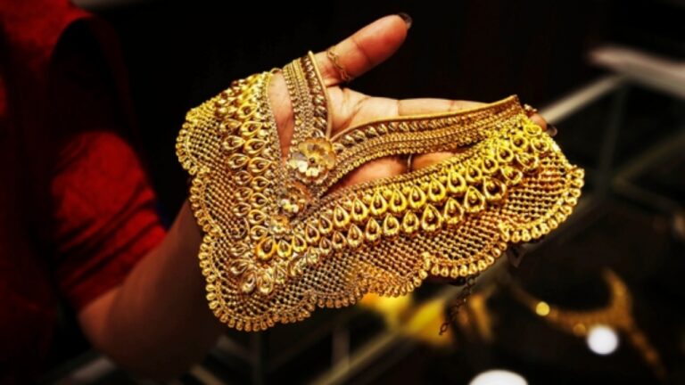 Put Debit-credit card in ATM and buy gold, know where this facility is getting