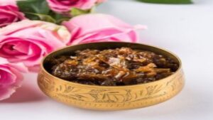 Rose used to go waste .. Mother-daughter made such a thing in the house …. There is heavy demand in the whole city