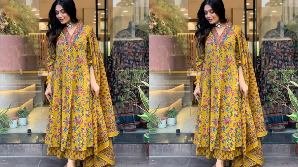 GoSriKi Women's Anarkali Kurta Set