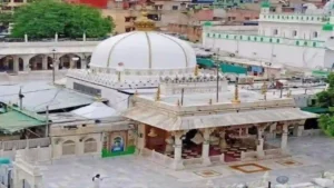 अजमेर शरीफ दरगाह को लेकर हिंदू पक्ष को लगा बड़ा झटका, मुसलमानों के चेहरे पर आई खुशी!