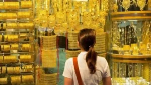 Pakistan Gold Rate: पाकिस्तान में भी गोल्ड ने तोड़े रिकॉर्ड, इतने लाख का आकड़ा किया पार, जानें यहां