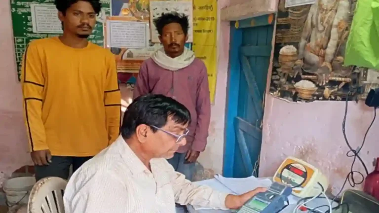 Ration Card e-KYC: राशन कार्ड ई-केवाईसी के लिए लगा कैंप, लोगों की लगी भीड़! चलाया जाएगा जागरूकता अभियान