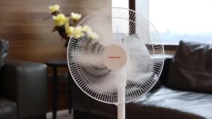 Terviiix High Speed Rechargeable Table Fan